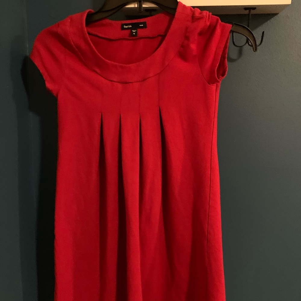 GAP red dress